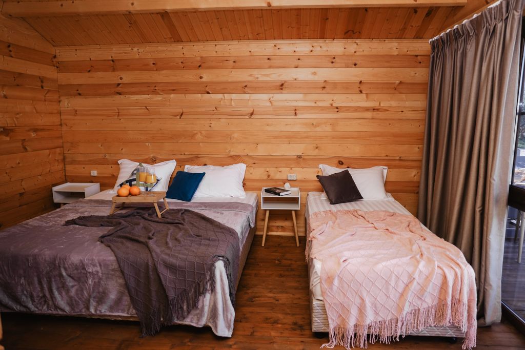 Трёхместный номер Коттеджный домик