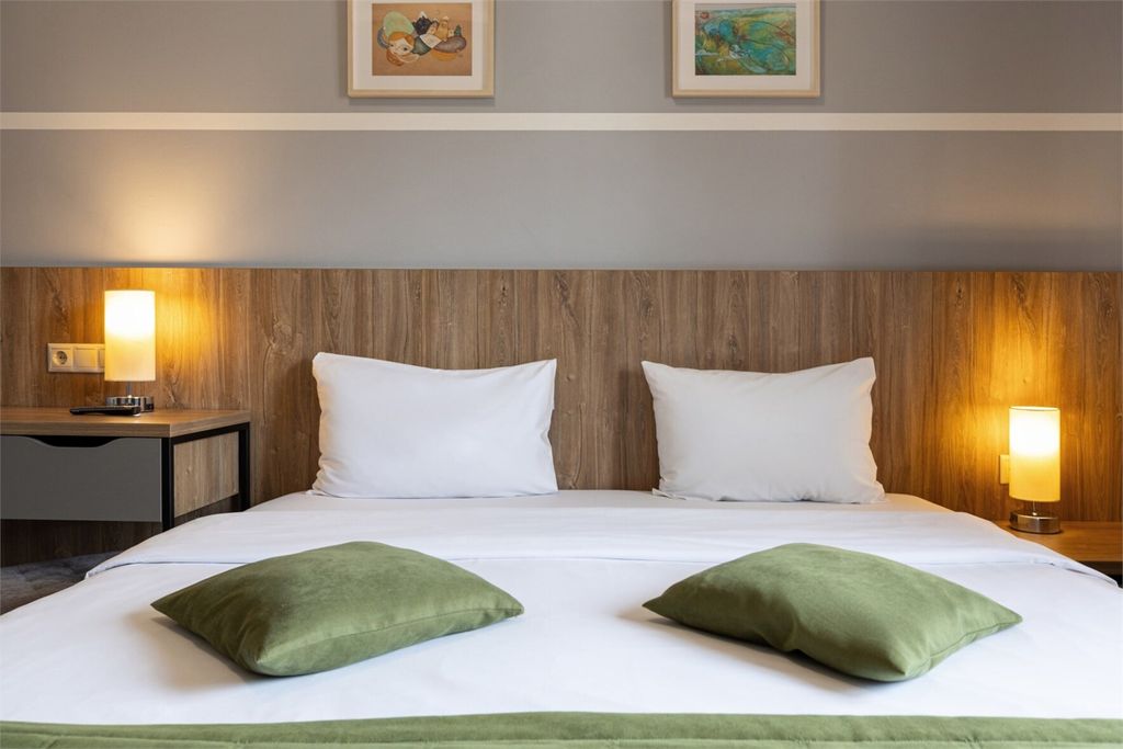 Семейный номер 4-комнатный с балконом и видом на горы