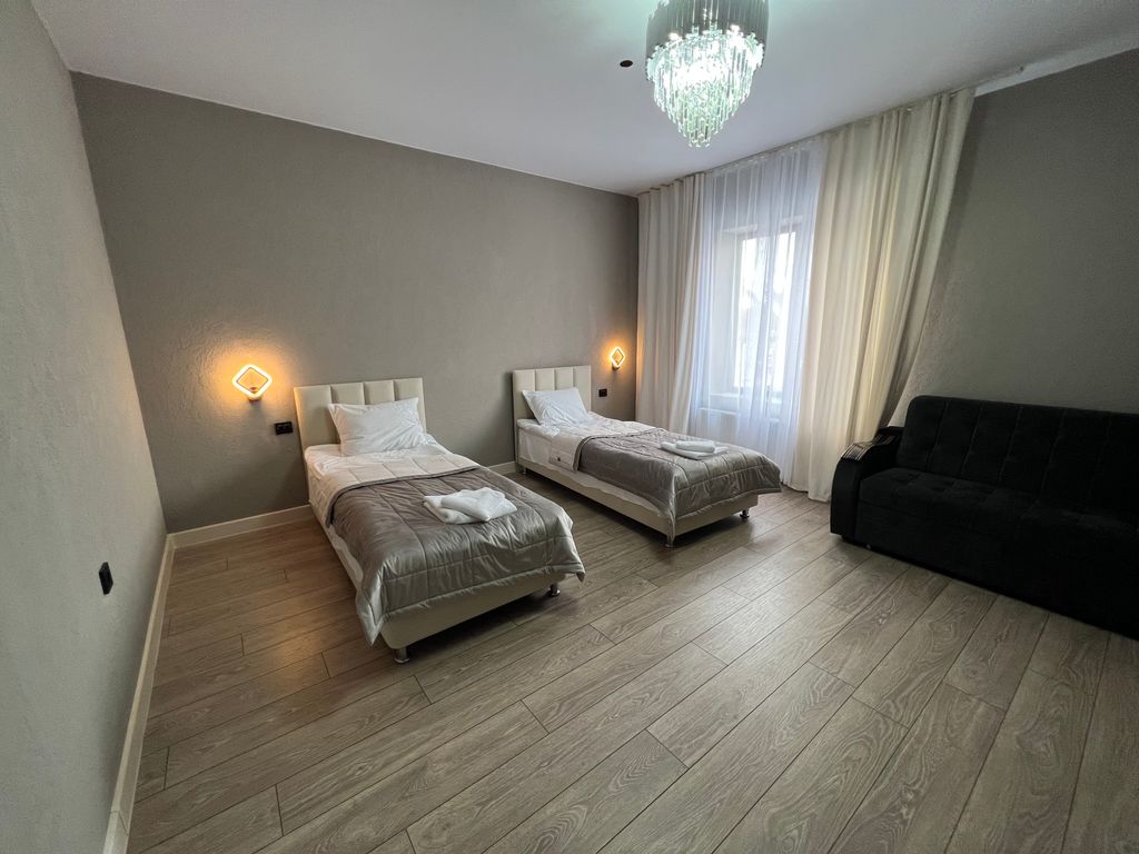 Четырёхместный номер красивый, 3 мин до поляны Азау