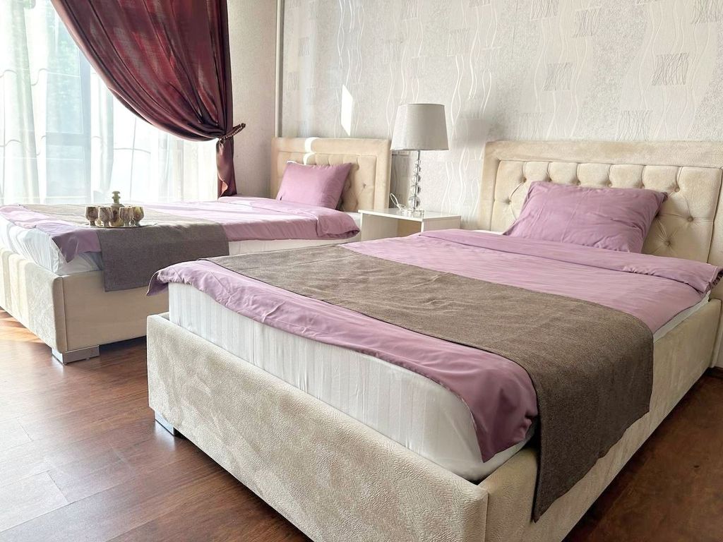 Двухместный номер с 2 отдельными кроватями стандарт с диваном