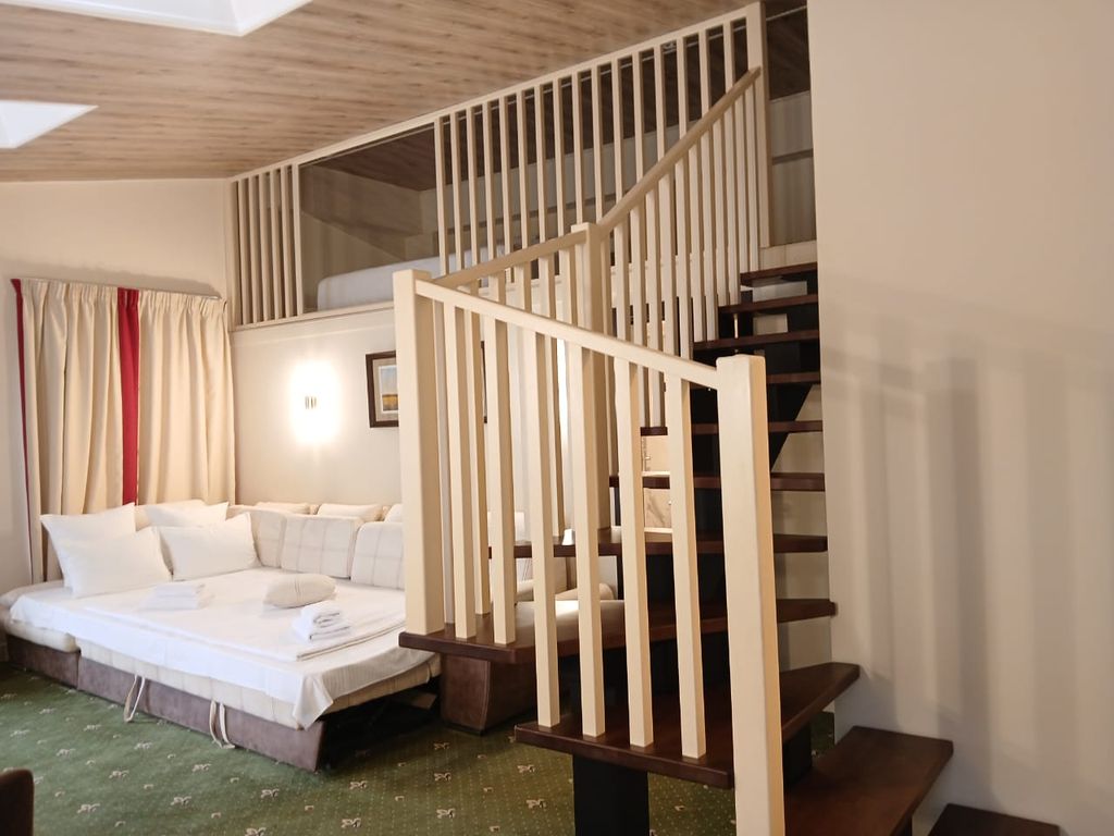 Четырёхместный номер люкс