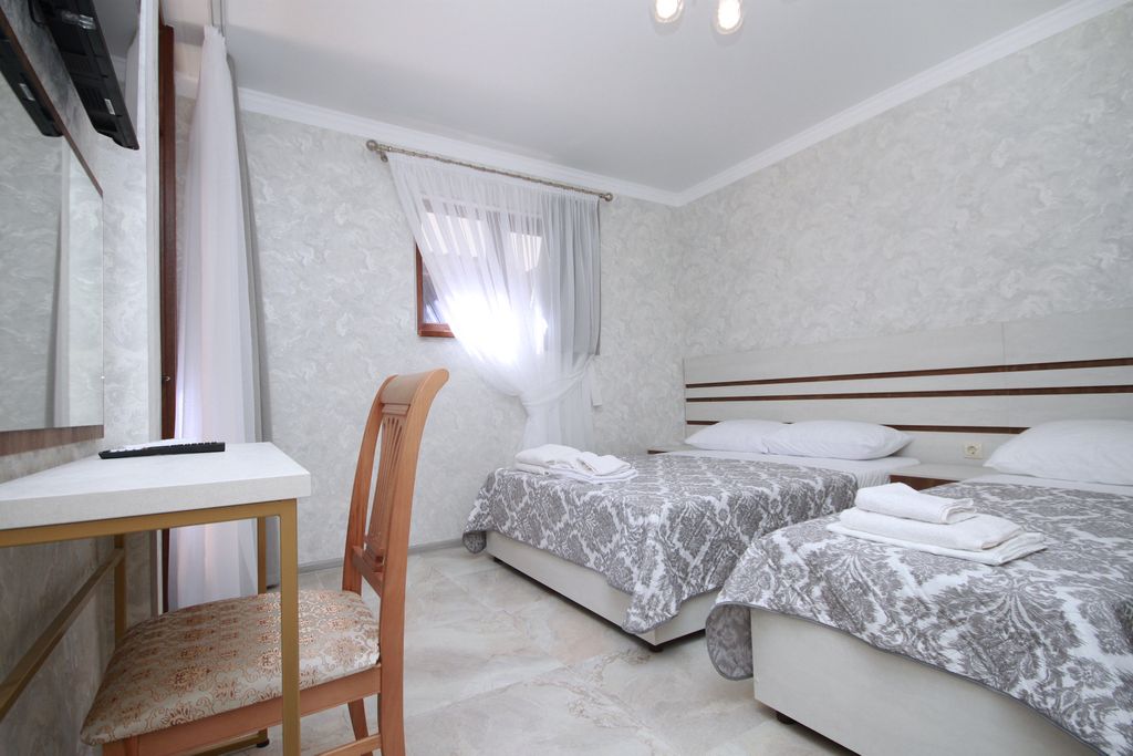 Дом коттедж 3-х местный