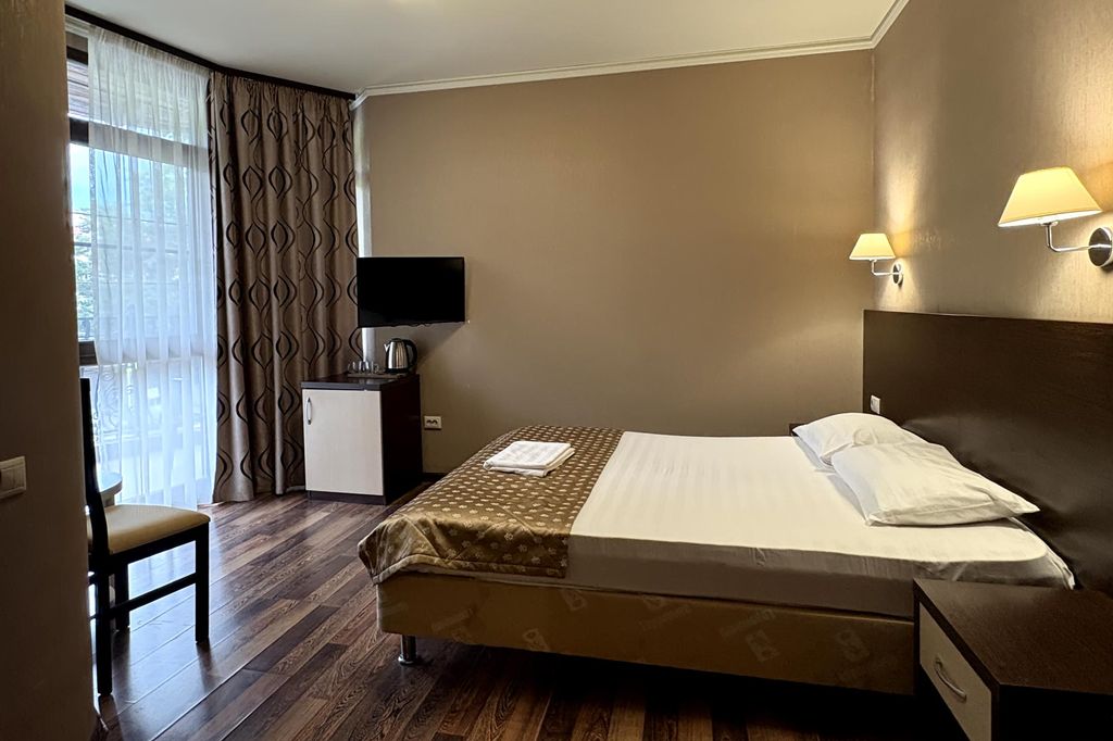 Двухместный номер с 1 кроватью Двухместный улучшенный номер комфорт с балконом