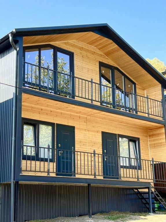 Апартаменты серый