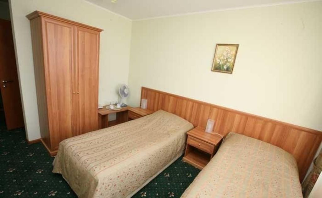 Двухместный номер с 2 отдельными кроватями стандарт