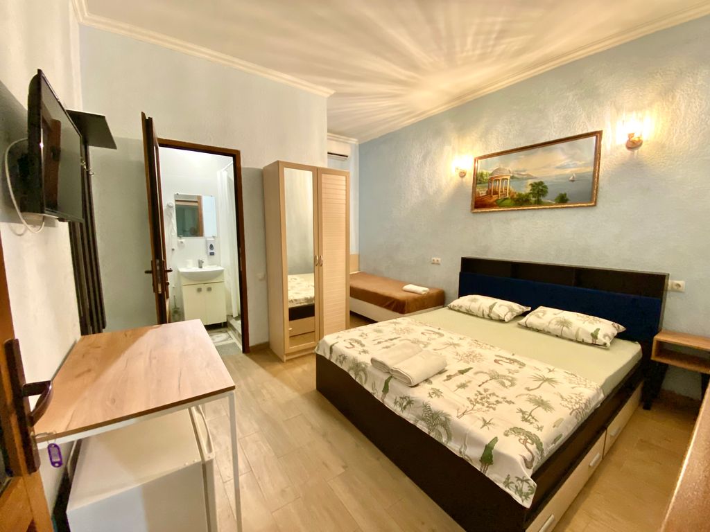 Трёхместный номер стандарт