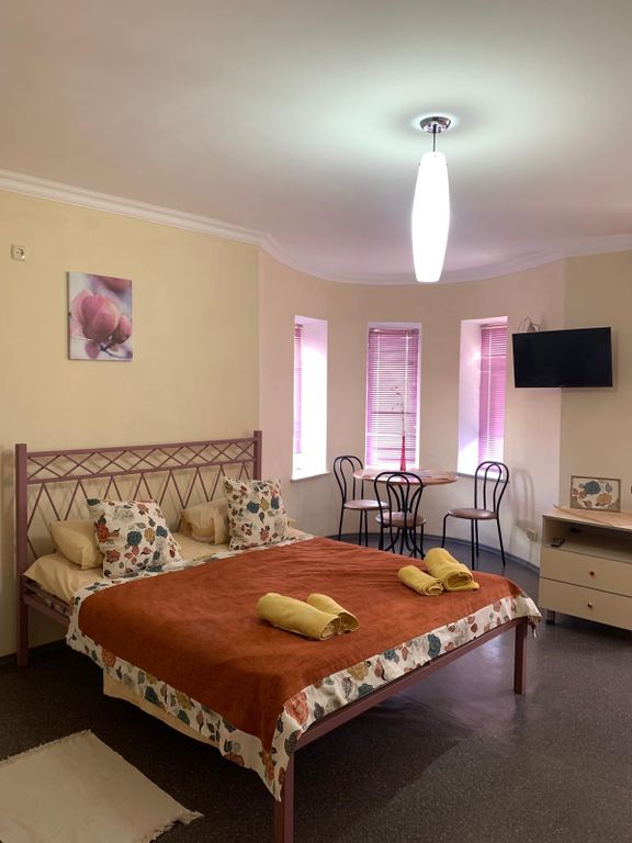 Семейный номер улучшенный со всеми удобствами на троих человек с возможностью доп.места