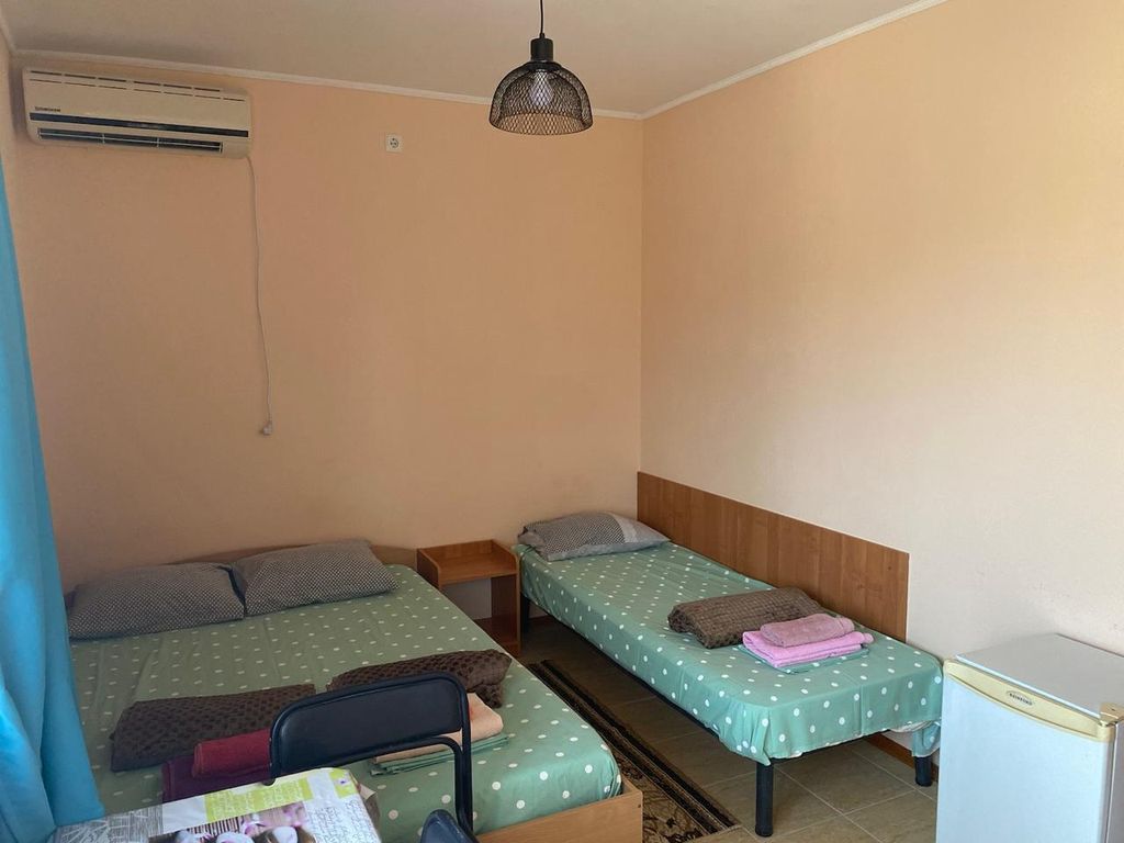 Трёхместный номер стандарт с видом на море