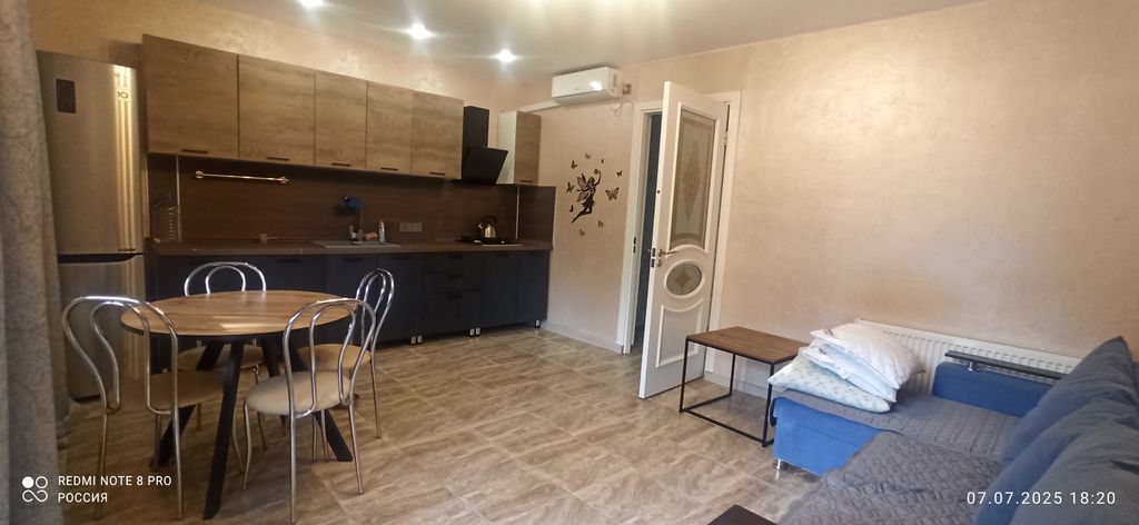 Четырёхместный номер люкс с видом на горы