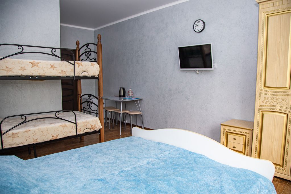 Четырёхместный номер стандарт