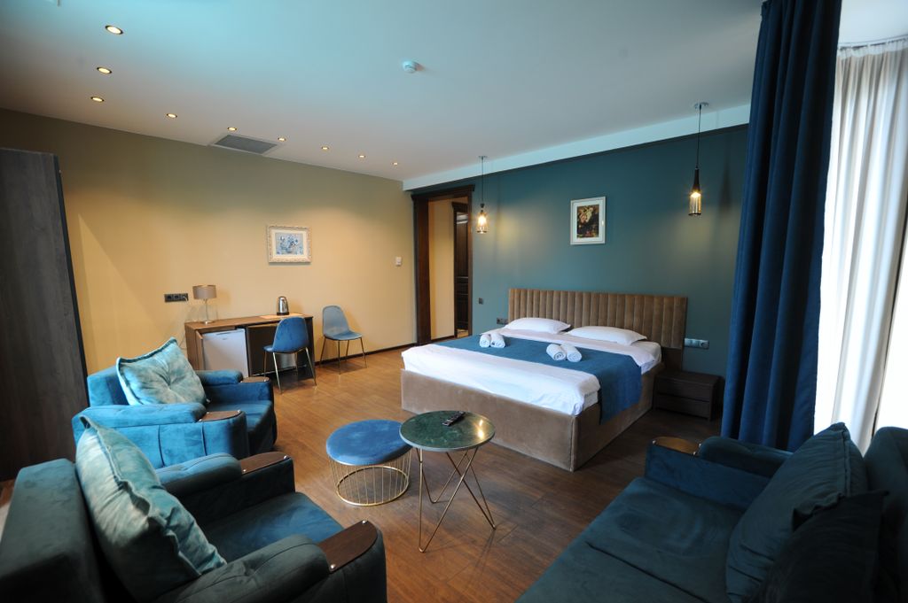 Многоместный смешанный номер Люкс