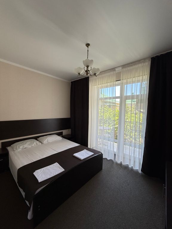 Трёхместный номер Комфорт 3-х местный с балконом