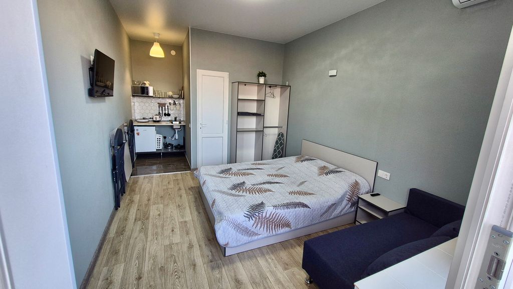 Трёхместный номер улучшенный с видом на море