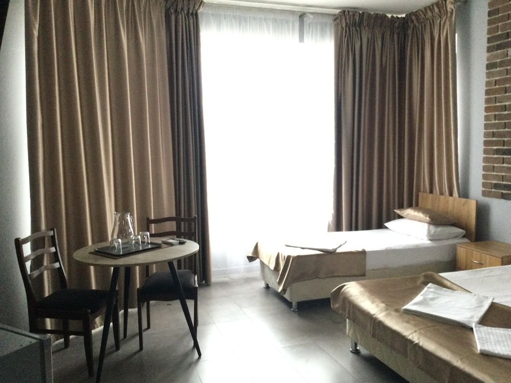 Трёхместный номер люкс