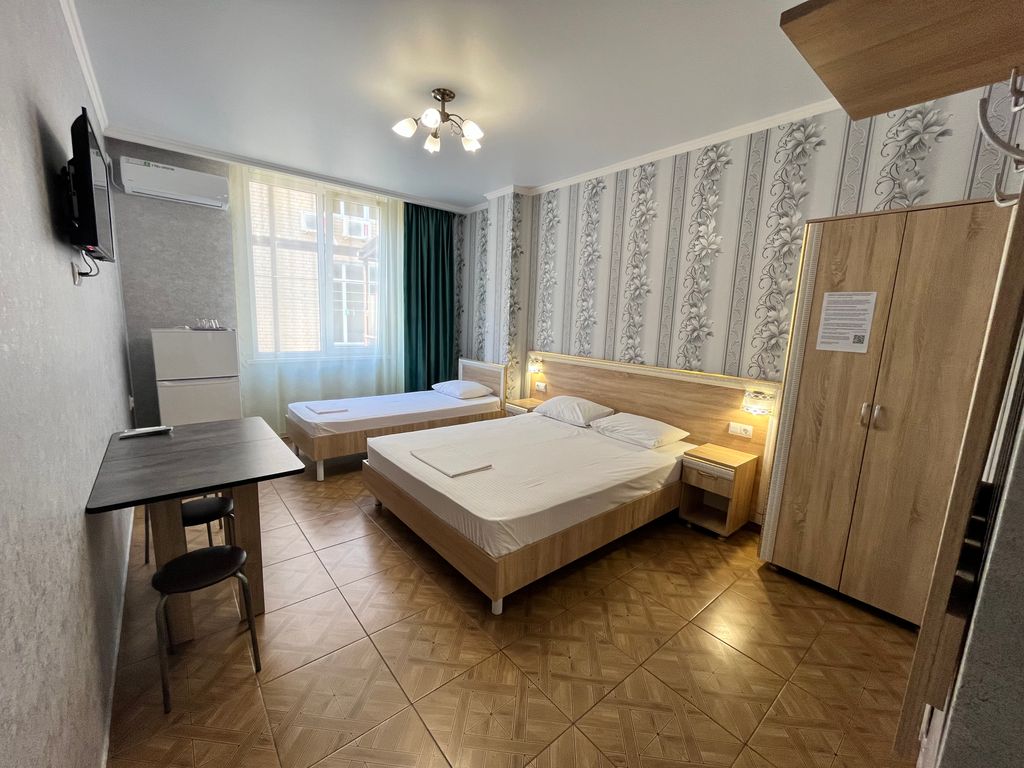 Трёхместный номер без балкона