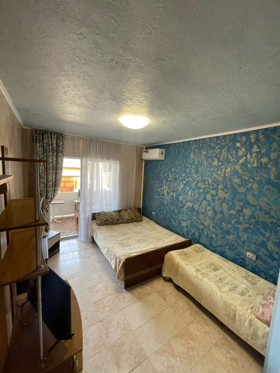 Дом с кухней