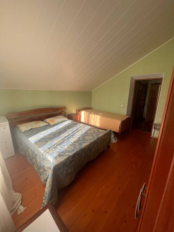 Трёхместный номер стандарт с видом на горы