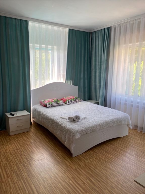 Четырёхместный номер стандарт с видом на горы