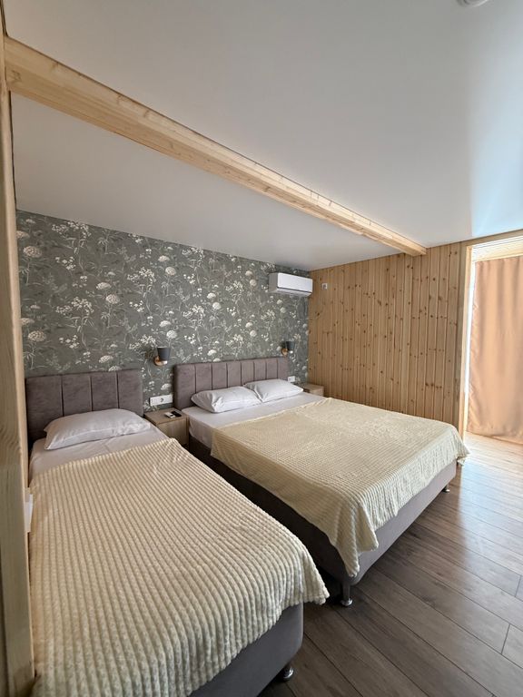 Трёхместный номер улучшенный