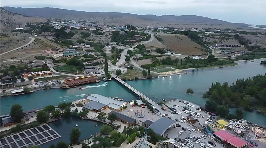 Трёхместный номер горный уголок