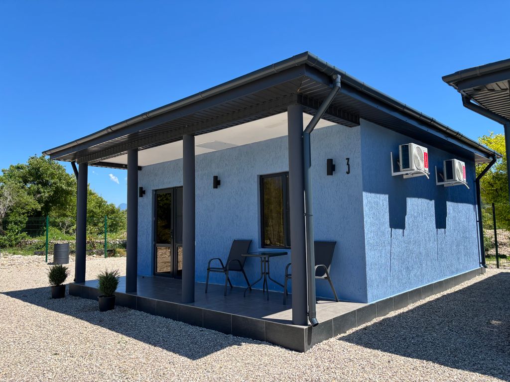 Дом двухкомнатный коттедж вблизи реки Хыпста