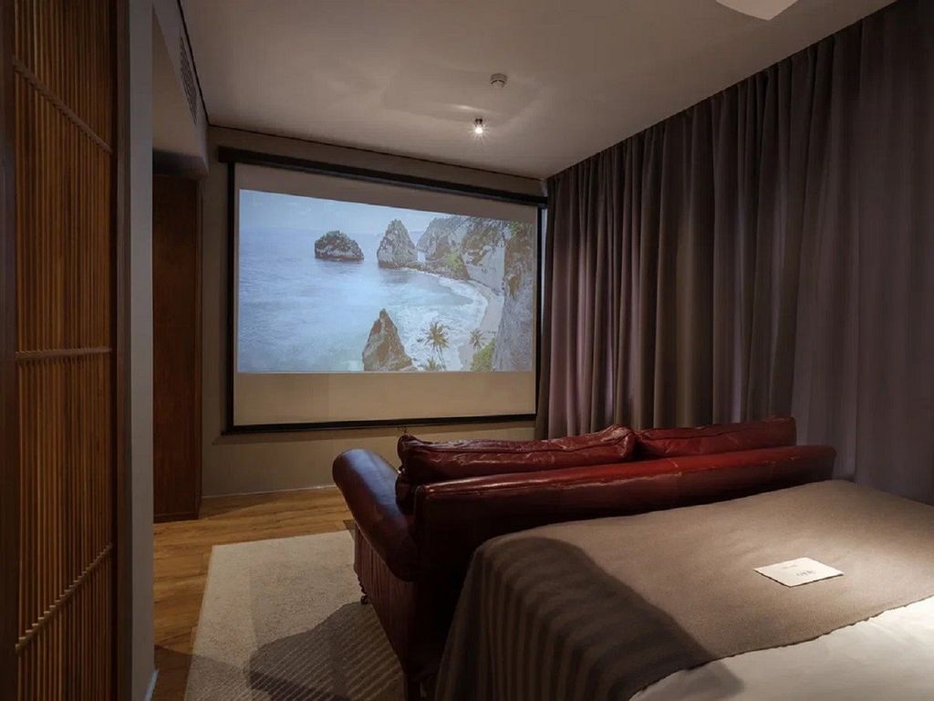 Двухместный номер с 1 кроватью Полулюкс-кинотеатр