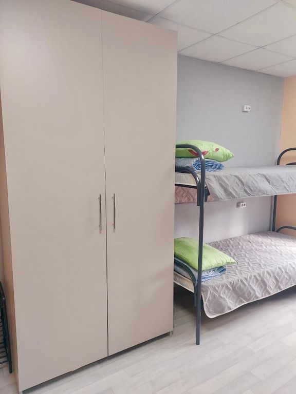 Многоместный мужской номер Шестиместный общий номер 15м кв.