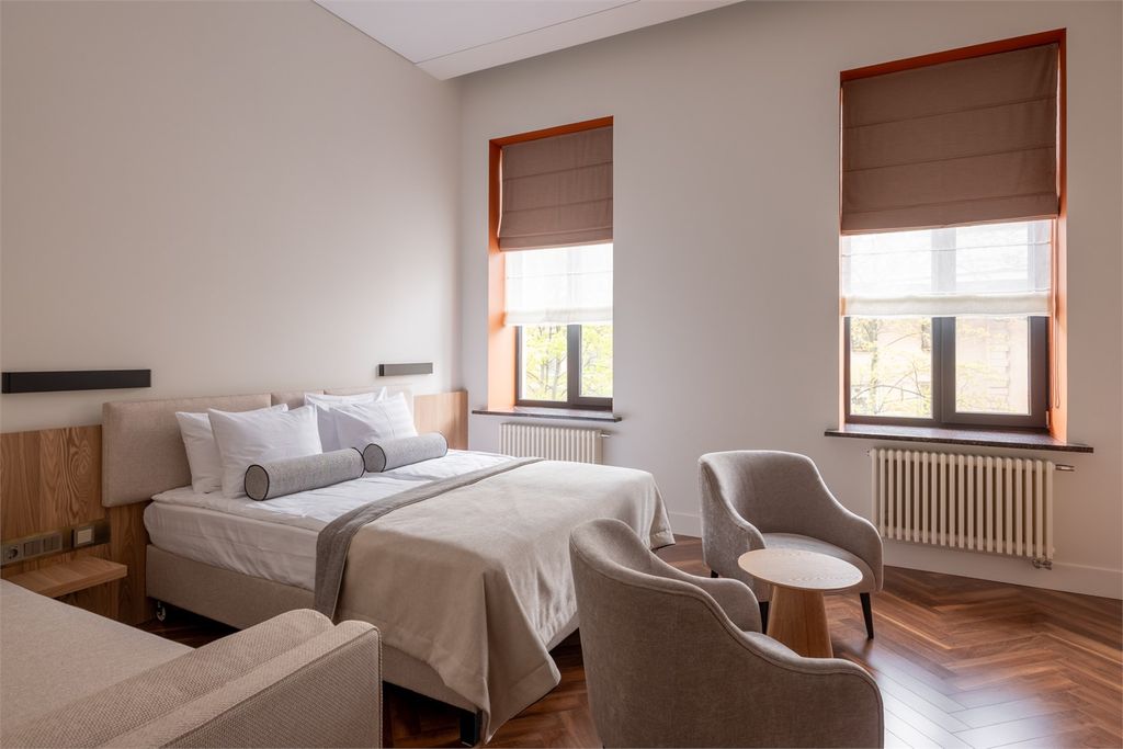 Двухместный номер с 1 кроватью джуниор сьют Hovard Classic