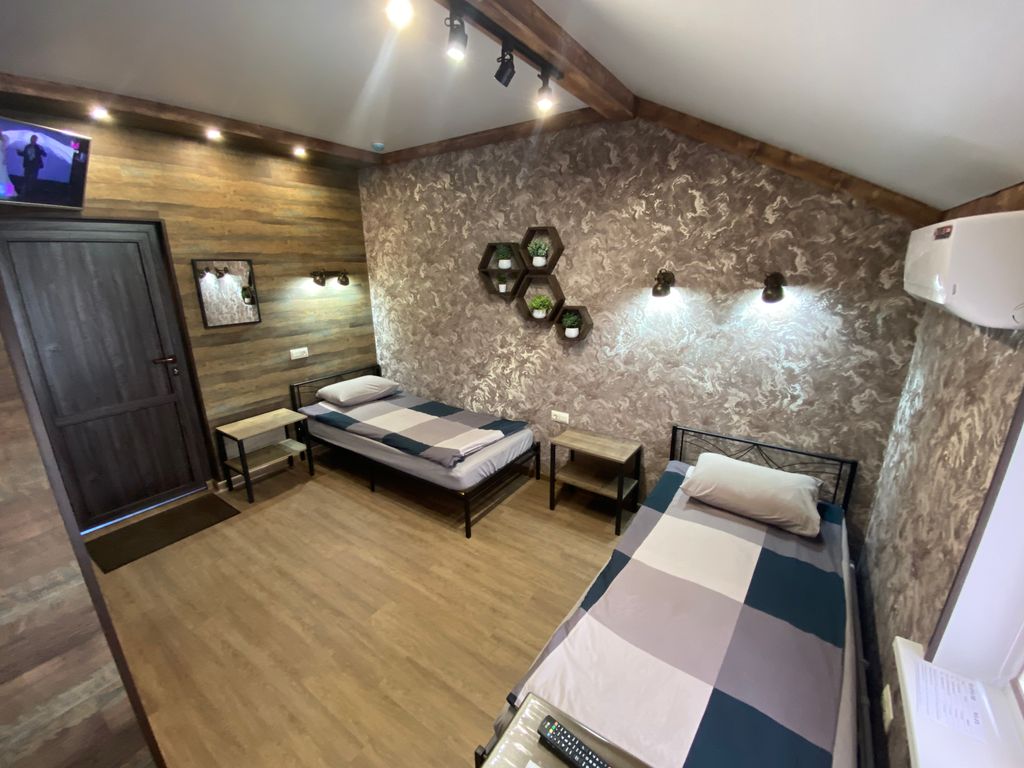 Двухместный номер с 2 отдельными кроватями стандарт с видом на горы