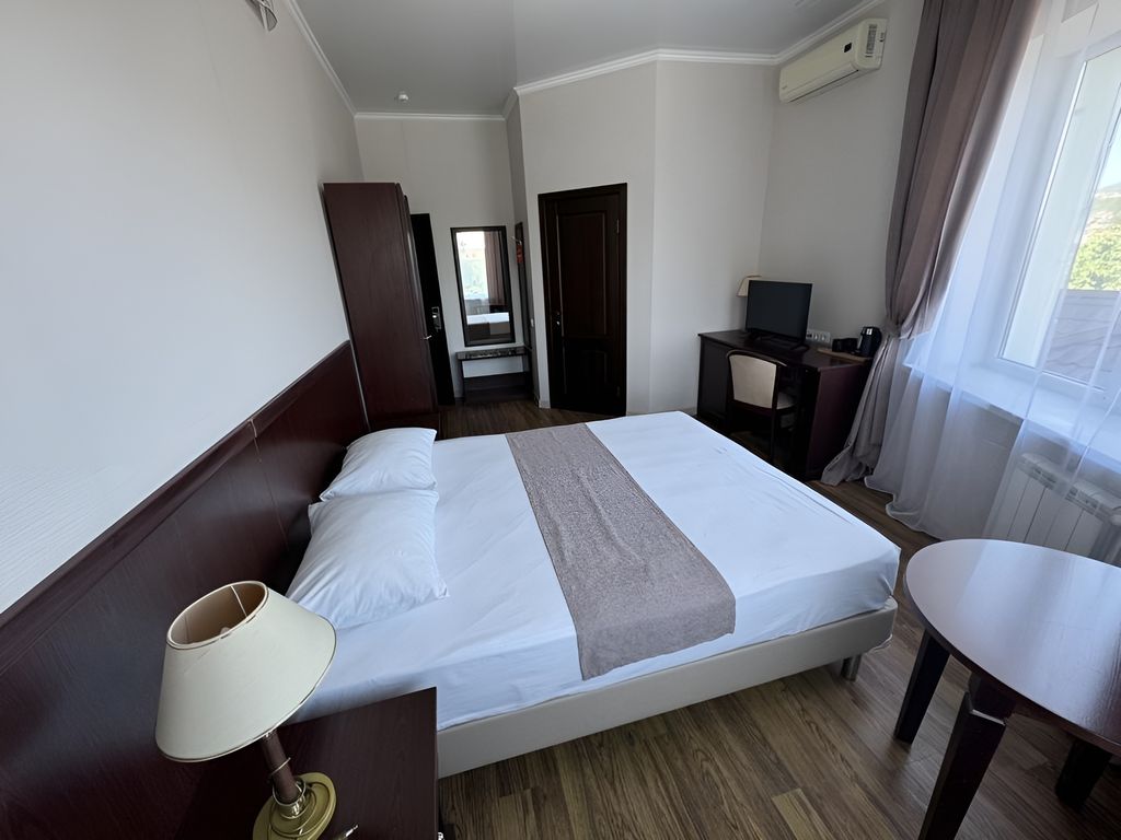 Двухместный номер с 1 кроватью стандарт с видом на горы