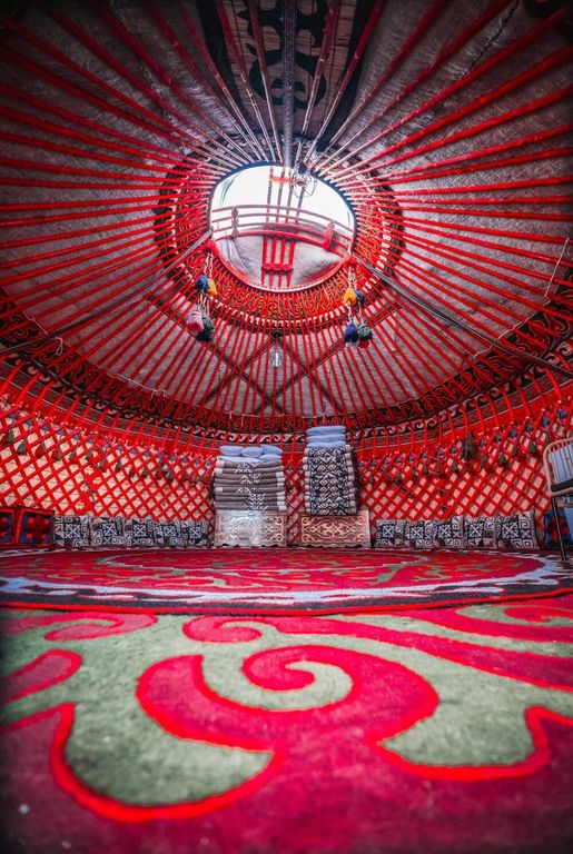 Четырёхместный номер национальная юрта