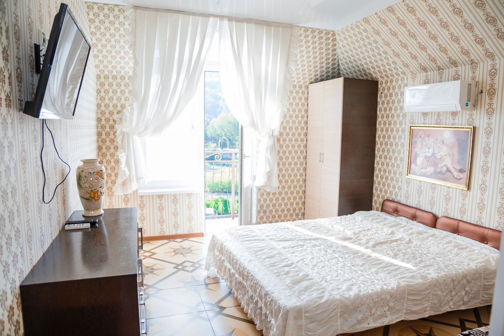 Семейный номер двухкомнатный с балконом