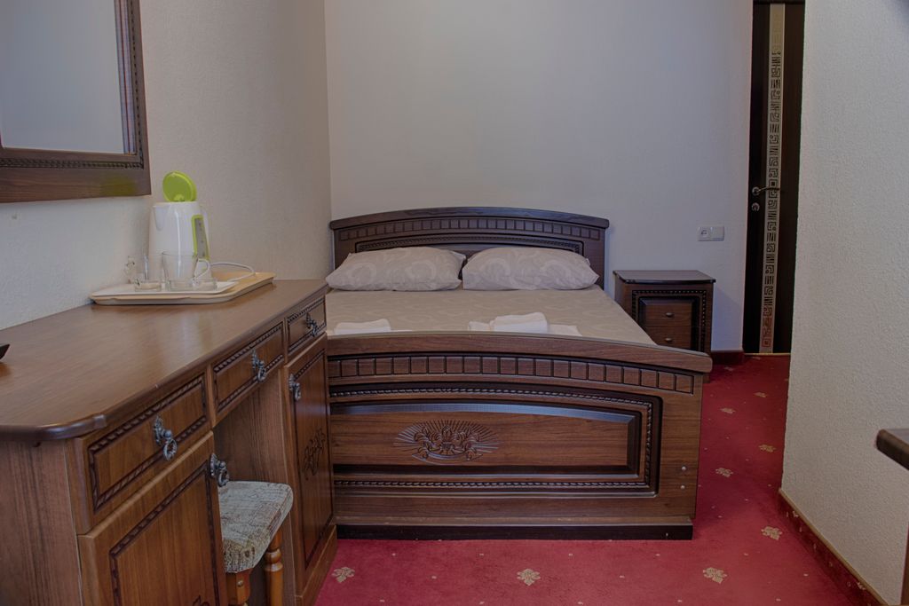 Двухместный номер с 1 кроватью Стандарт с балконом