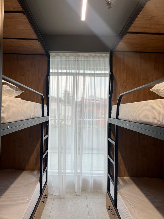 Многоместный смешанный номер эконом (душ/туалет общий)