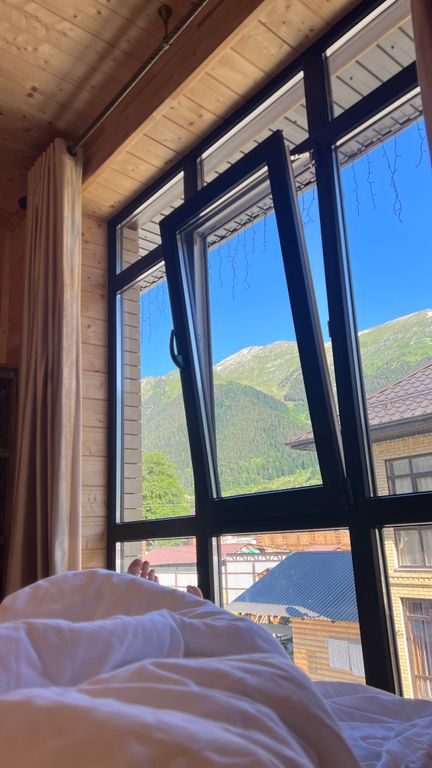 Апартаменты люкс с видом на горы