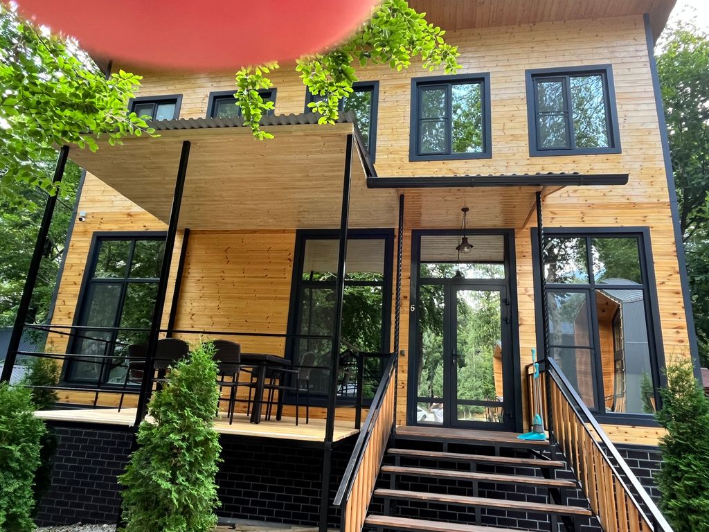 Дом Коттедж 6