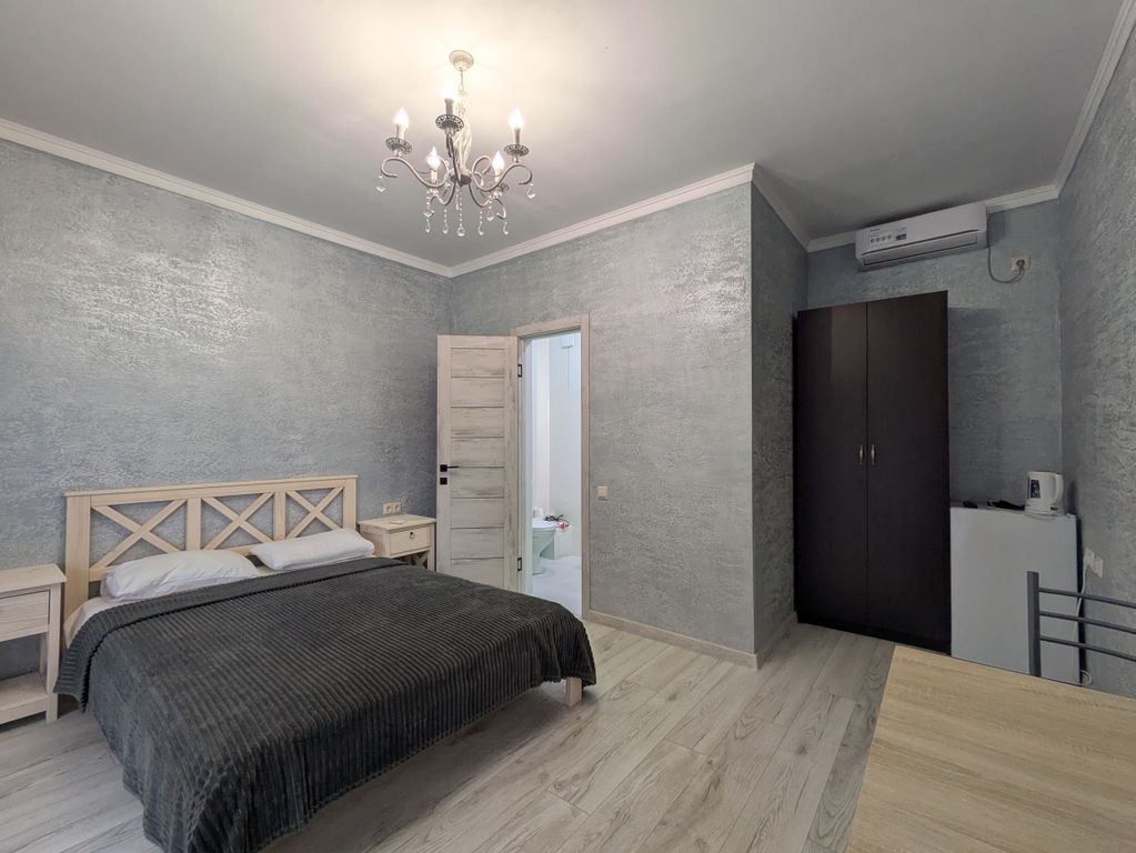 Двухместный номер с 1 кроватью со своим санузлом, балконом и видом на море