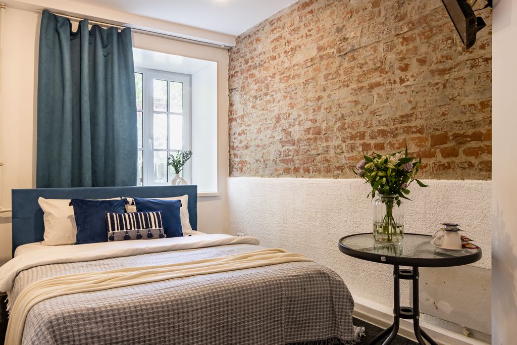 Двухместный номер с 1 кроватью улучшенный с ванной