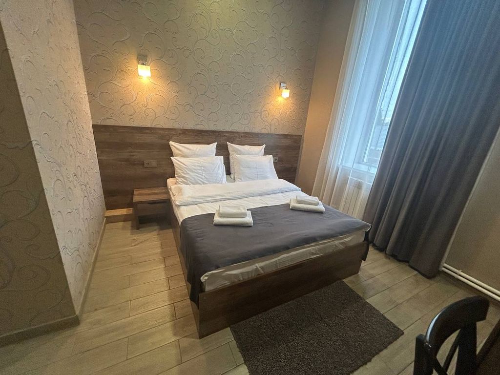 Двухместный номер с 1 кроватью полулюкс №13