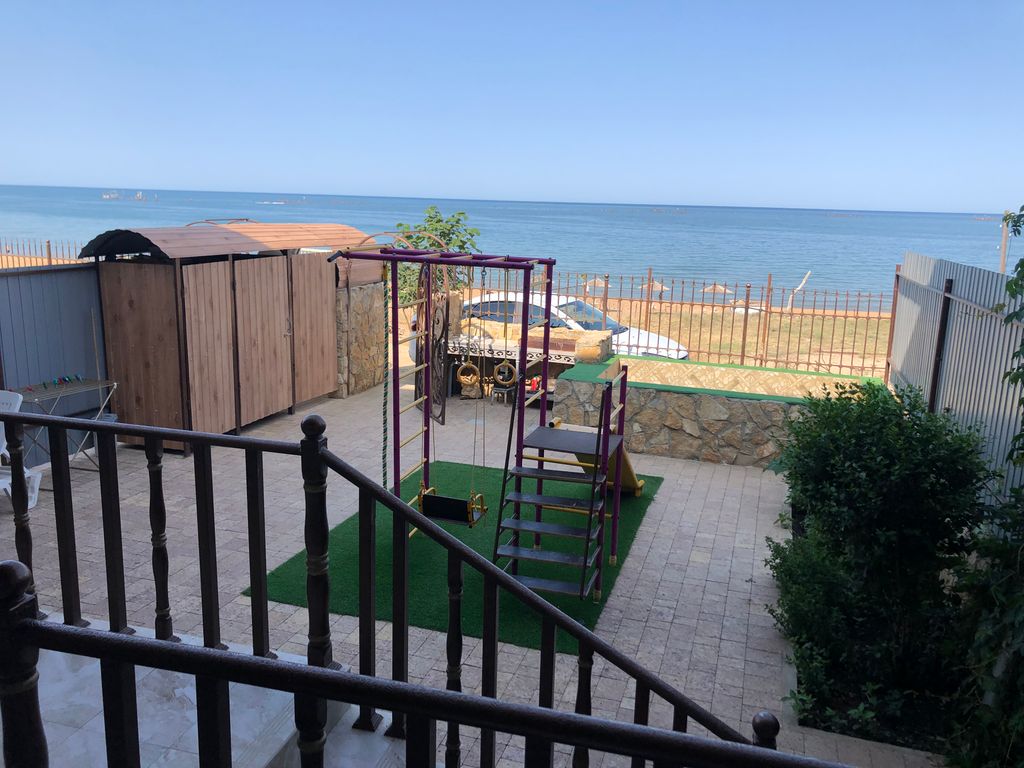 Четырёхместный номер стандарт с видом на море