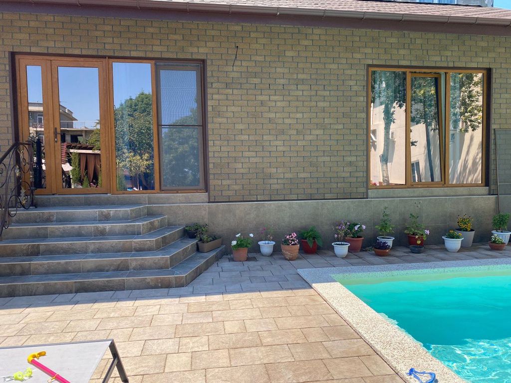 Семейный номер Домик с выходом на бассейн