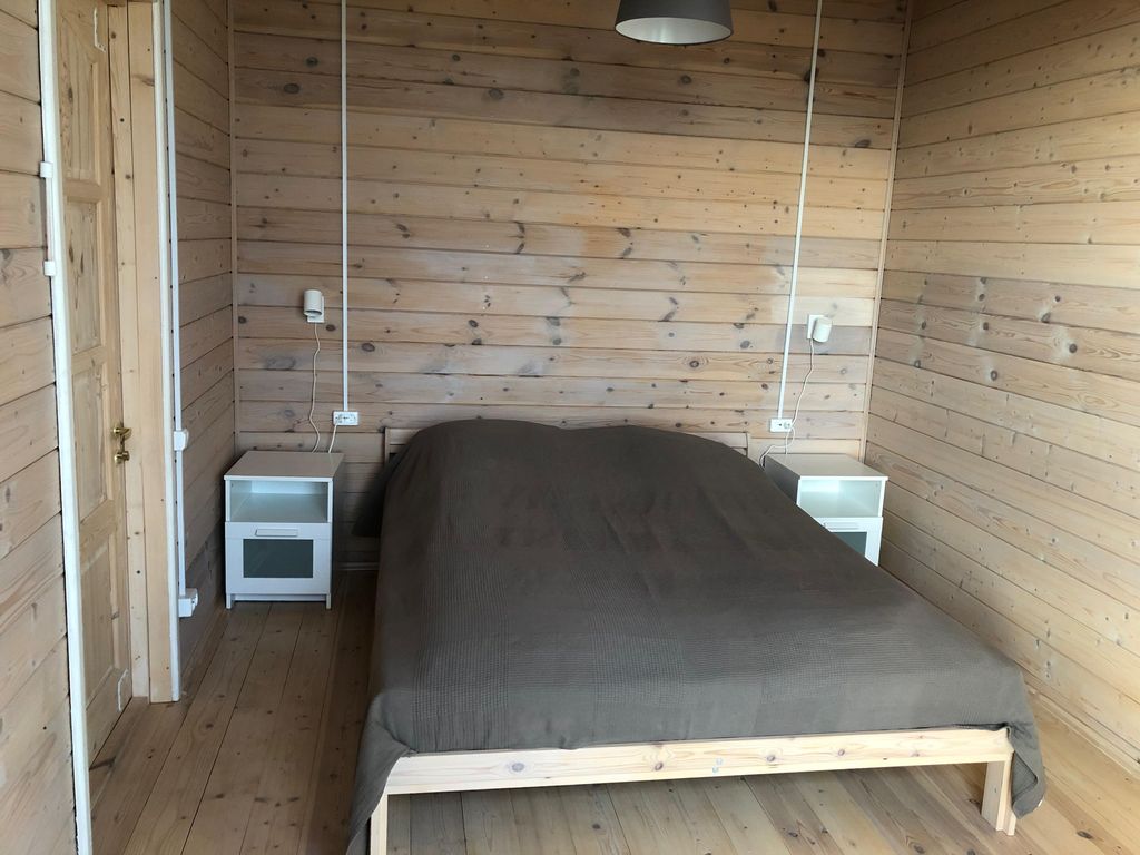 Четырёхместный номер с видом на озеро