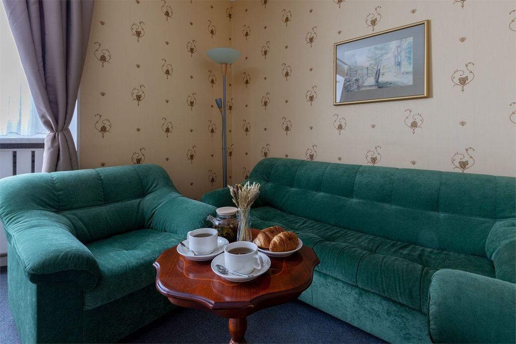 Двухместный номер с 2 отдельными кроватями Комфорт двухкомнатный