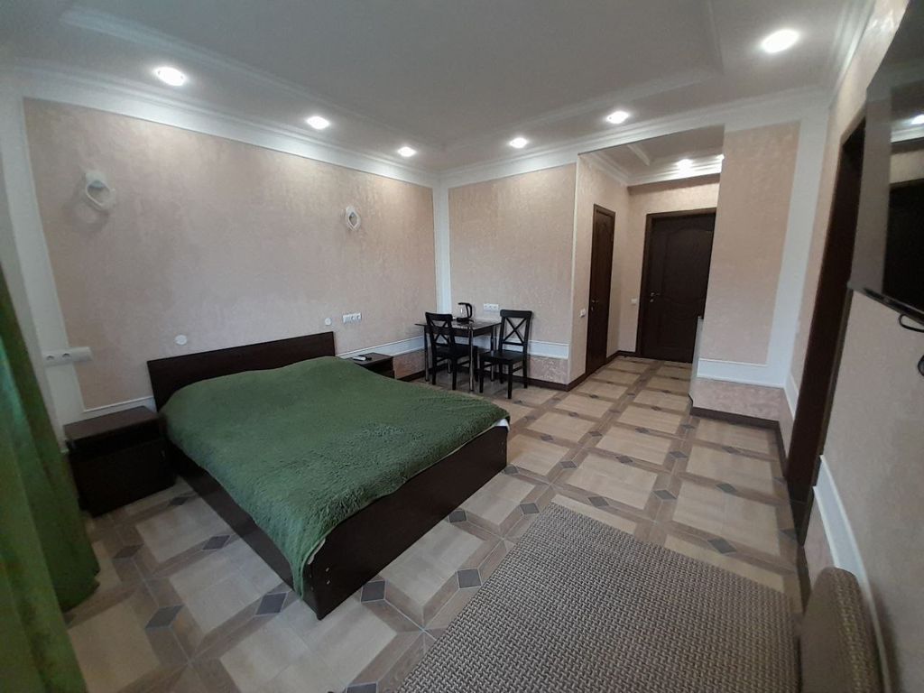 Трёхместный номер с дополнительным местом