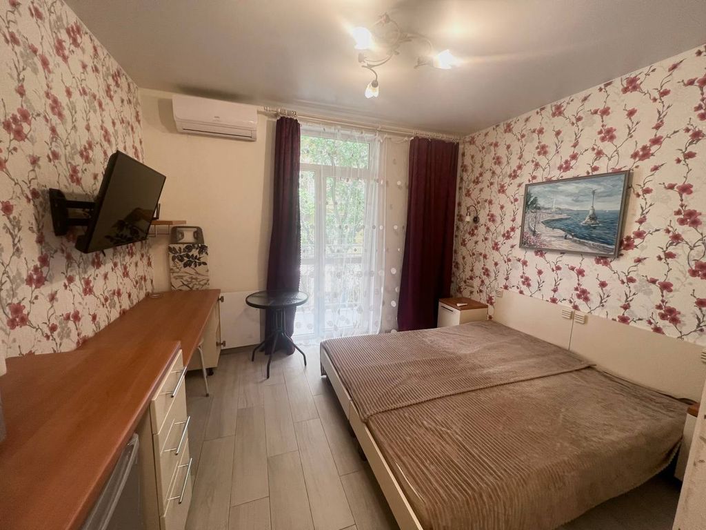 Двухместный с 2 отдельными кроватями 4/8 с двумя кроватями и балконом