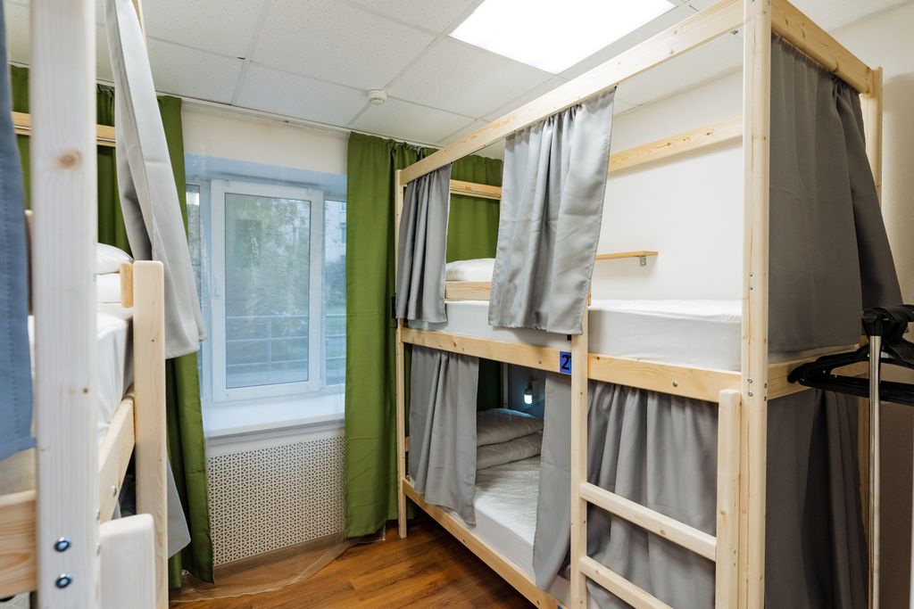 Многоместный мужской номер 4- местный общий номер (верхние места)