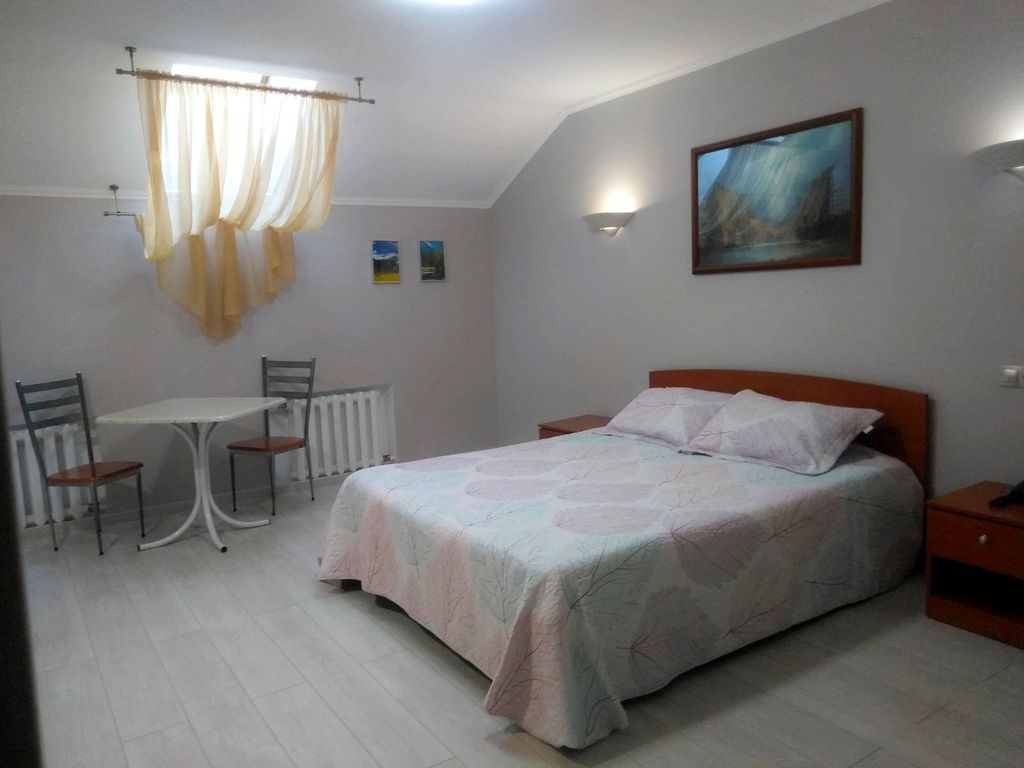 Двухместный номер с 1 кроватью Улучшенный с 2-х спальной кроватью