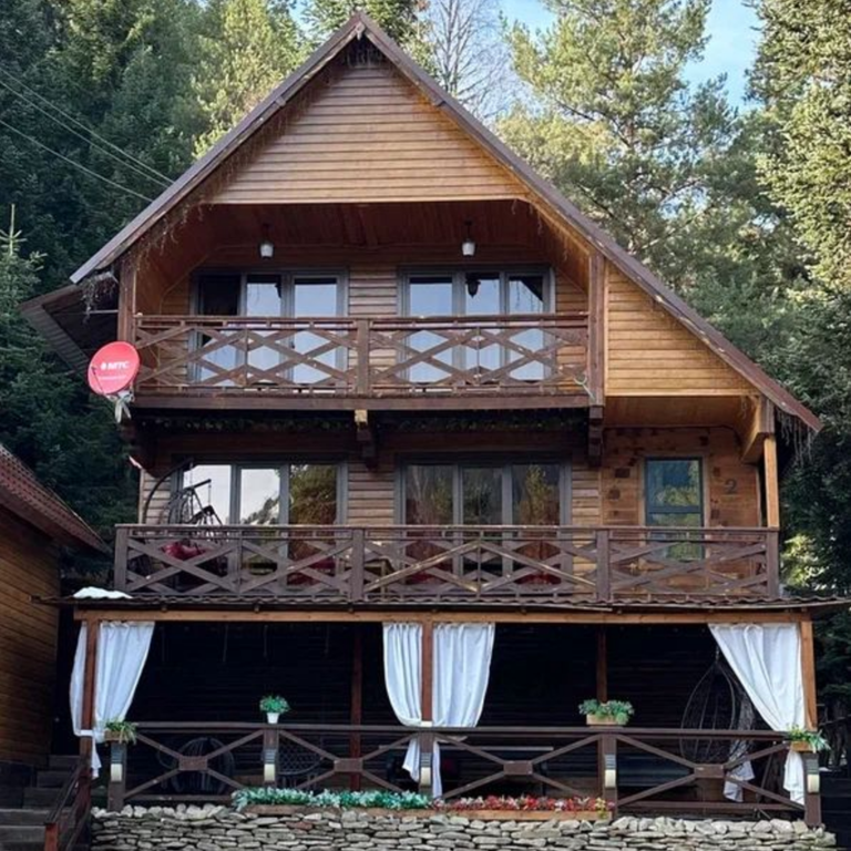 Дом Большой коттедж для всей компании с видом на горы