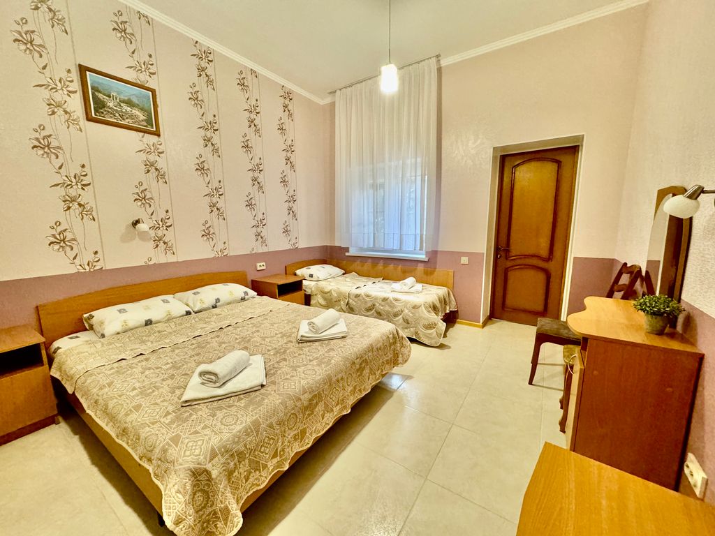 Трёхместный номер Номер 1