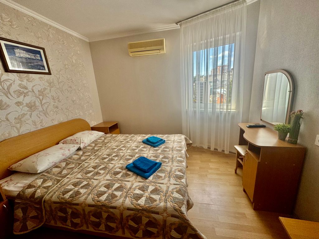 Трёхместный номер Эконом 13